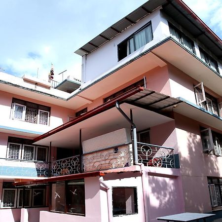 Mitra Garden Inn Catmandu Exterior foto